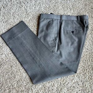 Men’s Perry Ellis gray slim fit dress pants